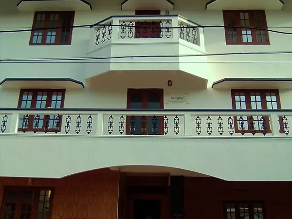 Lavender Garden Hostel, The No.1 and The Best Premium Ladies & Boys Hostel in Kochi